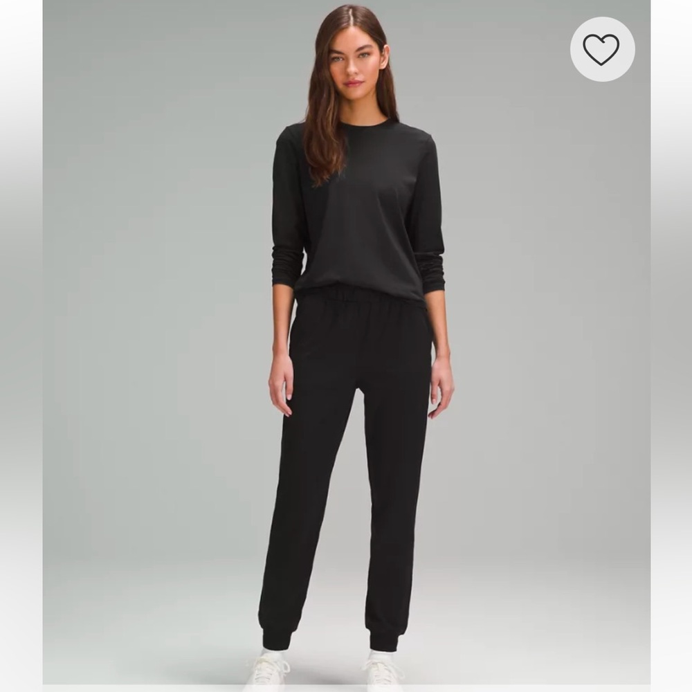 Lululemon Stretch High-Rise Jogger Full Length Black Women’s Size 6 athleisure